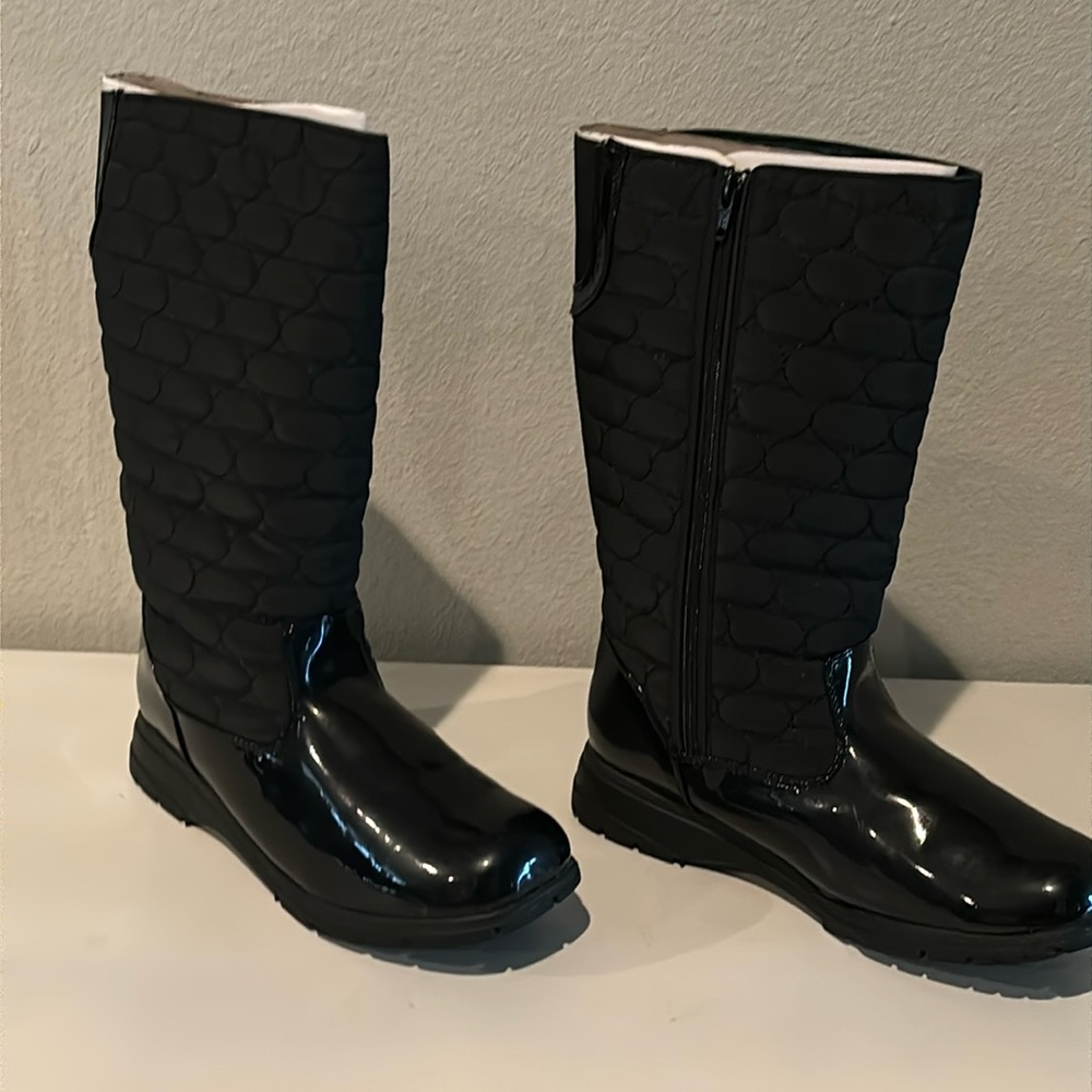 BRAND NEW BOOTS